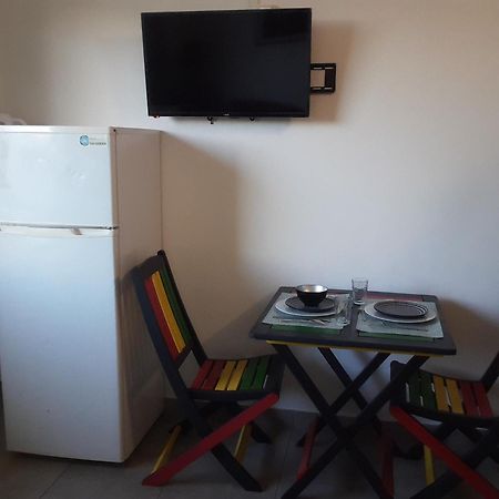 Hotel Le Tulear - Aux 4 Coins Du Monde Saint Pierre Habitación foto