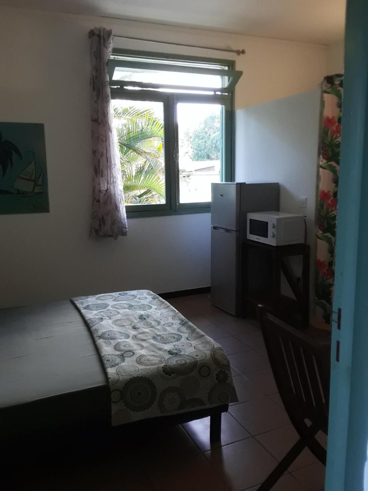 Hotel Le Tulear - Aux 4 Coins Du Monde Saint Pierre Habitación foto